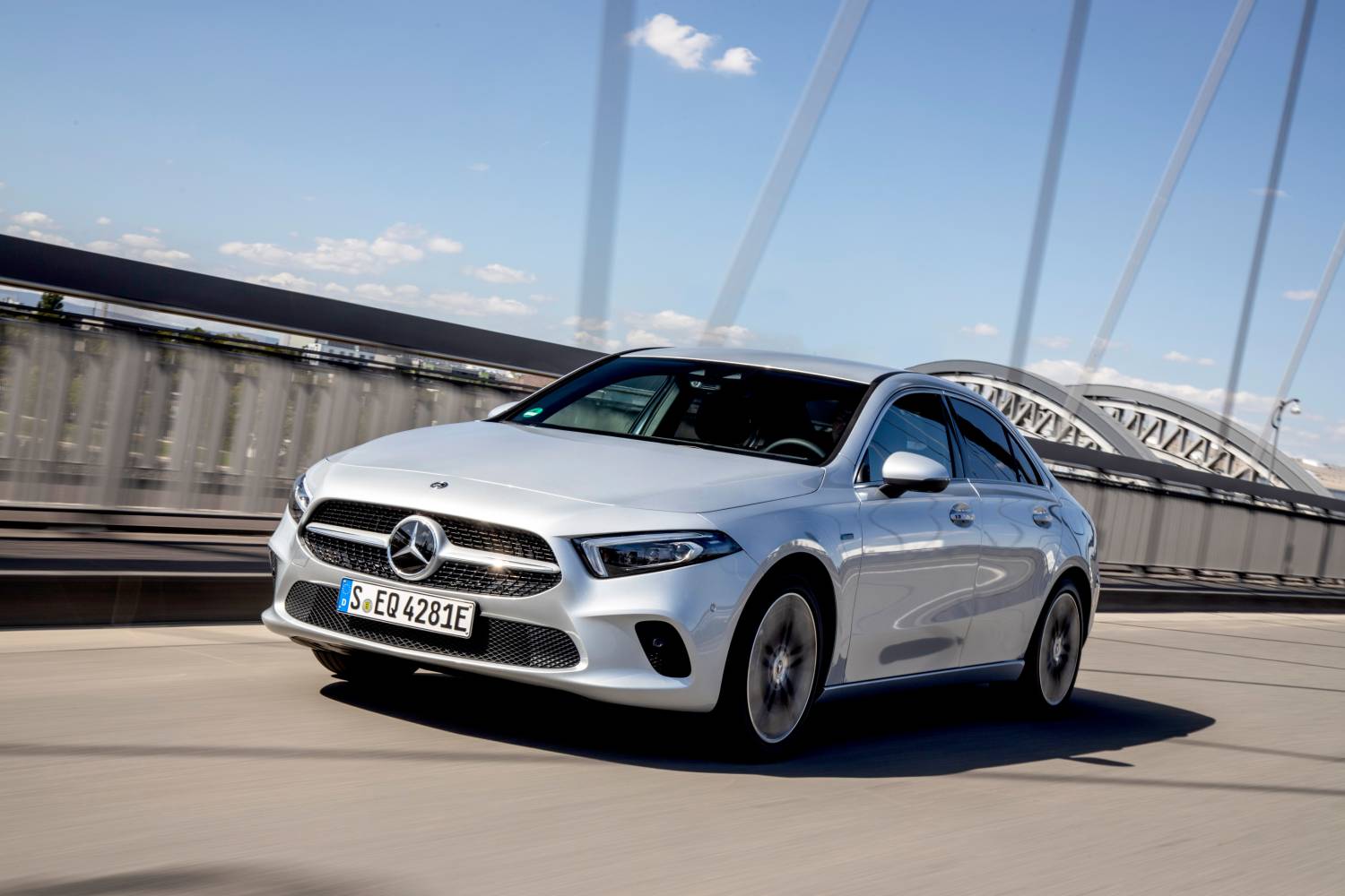 Mercedes pourrait utiliser des moteurs BMW : une alliance inattendue entre deux rivaux historiques
