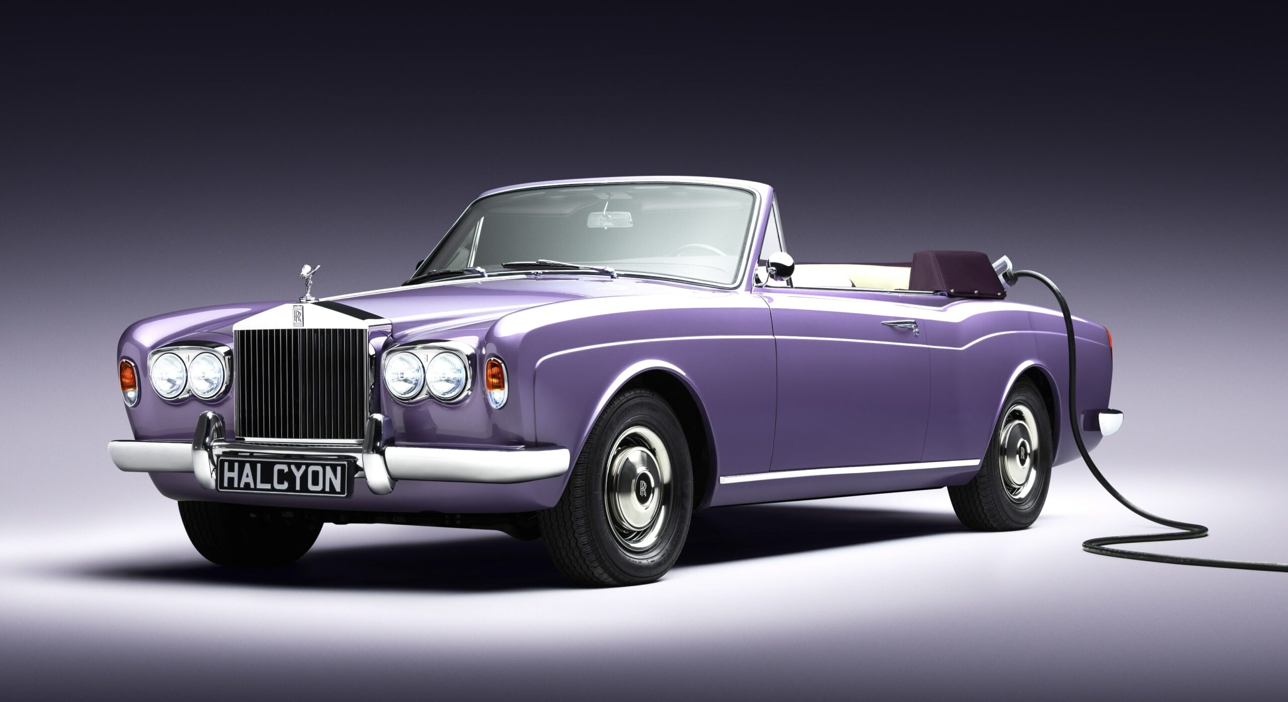 Rolls-Royce Corniche Halcyon : le restomod qui ne sert à rien… mais qui a tout d’attachant