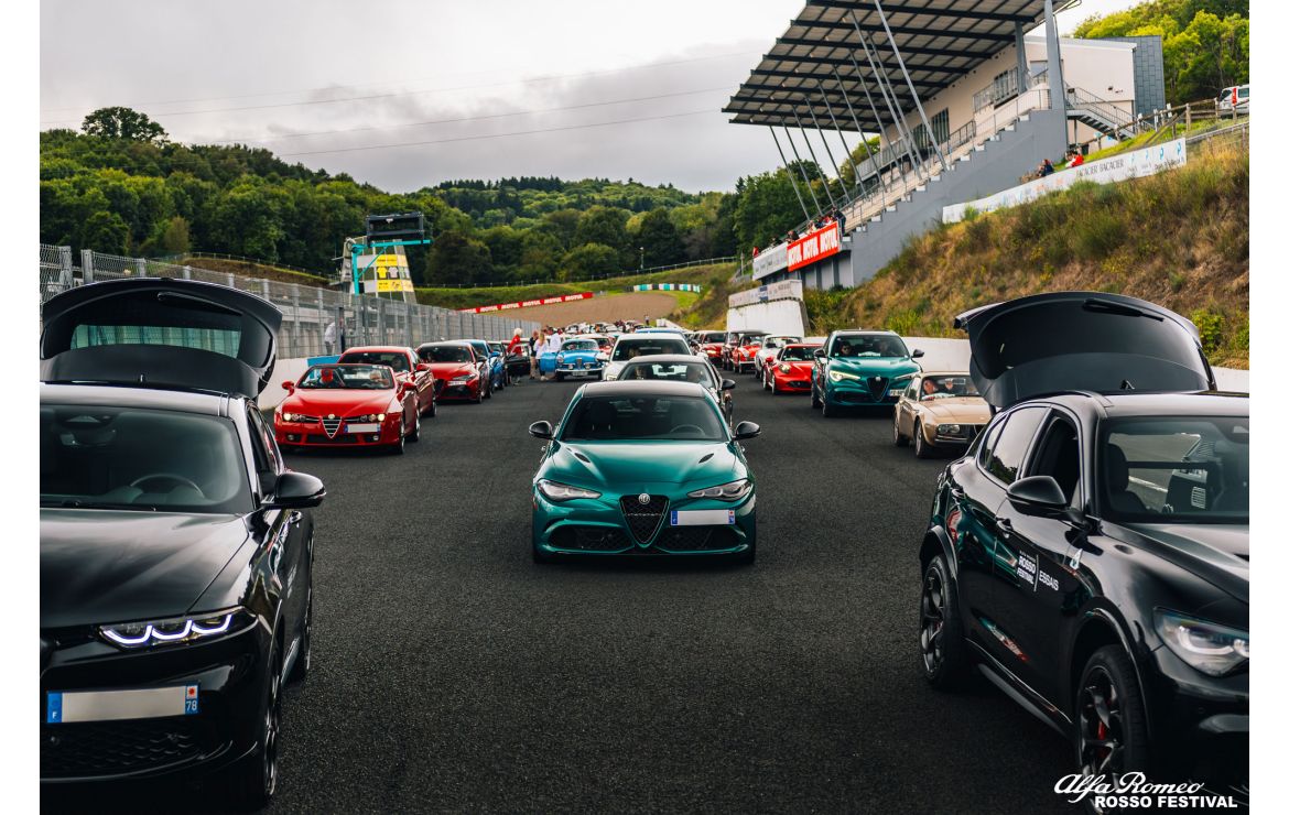 Alfa Romeo embrase Charade et signe un record historique