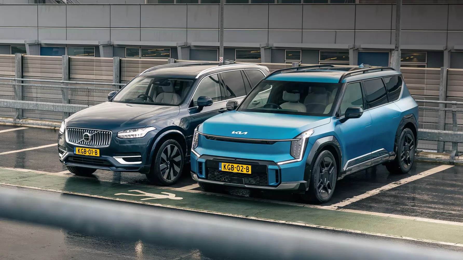 Insolite : Après le « O » interdit en France, les Pays-Bas autorisent les plaques « KGB » et « FSB » !