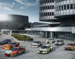 BMW Art Cars : Les 20 « sculptures roulantes » réunies à Munich pour un final historique