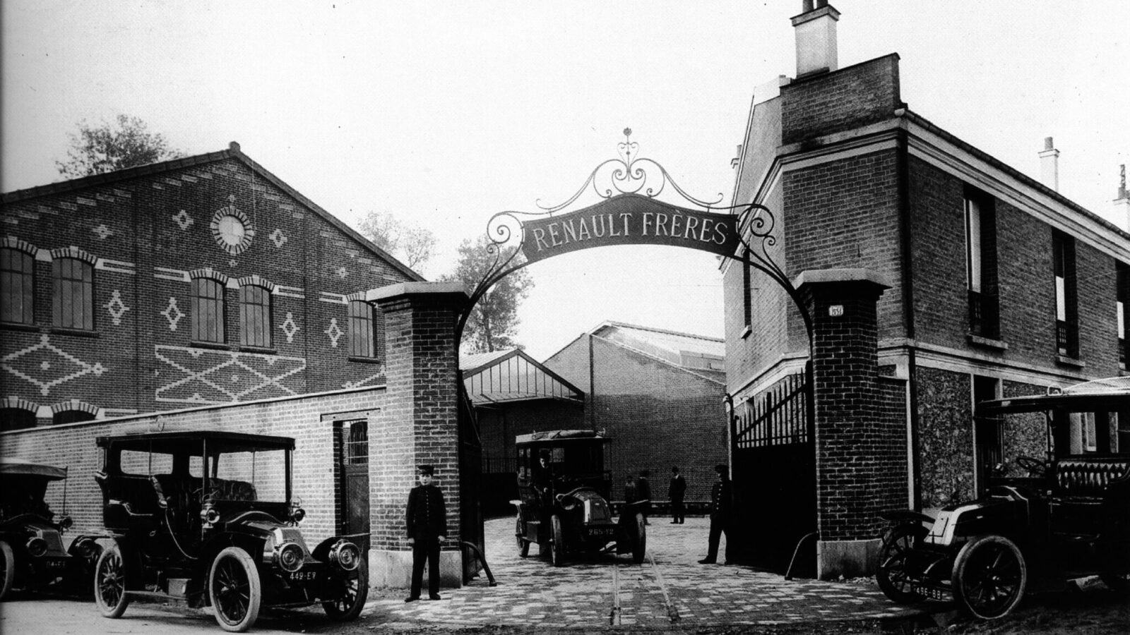 10 septembre 1901 : Le jour où la France a inventé les plaques minéralogiques pour identifier les chauffards