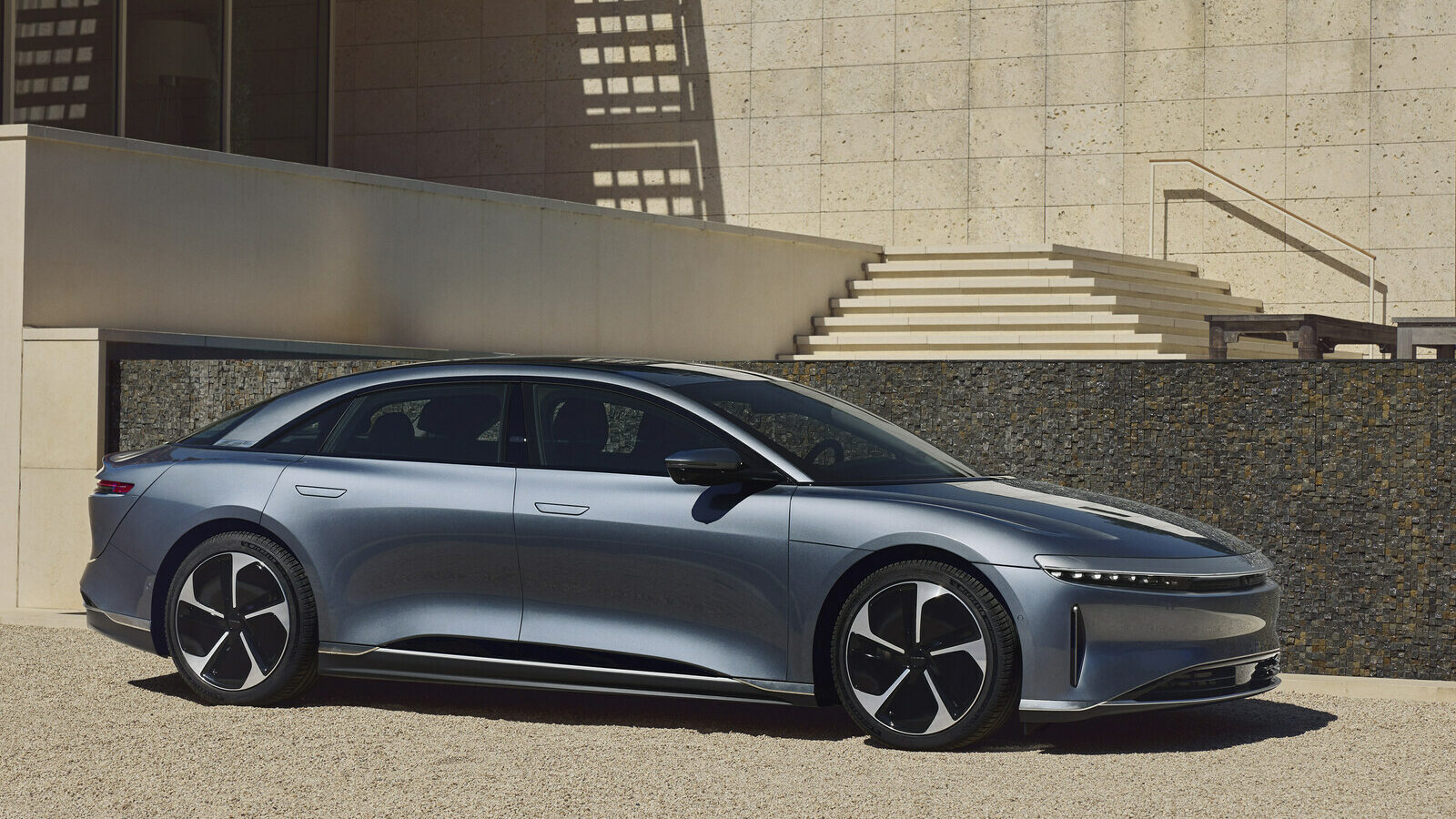 Voiture électrique américaine : Trump coupe le jus, mais la Chine tient le couperet