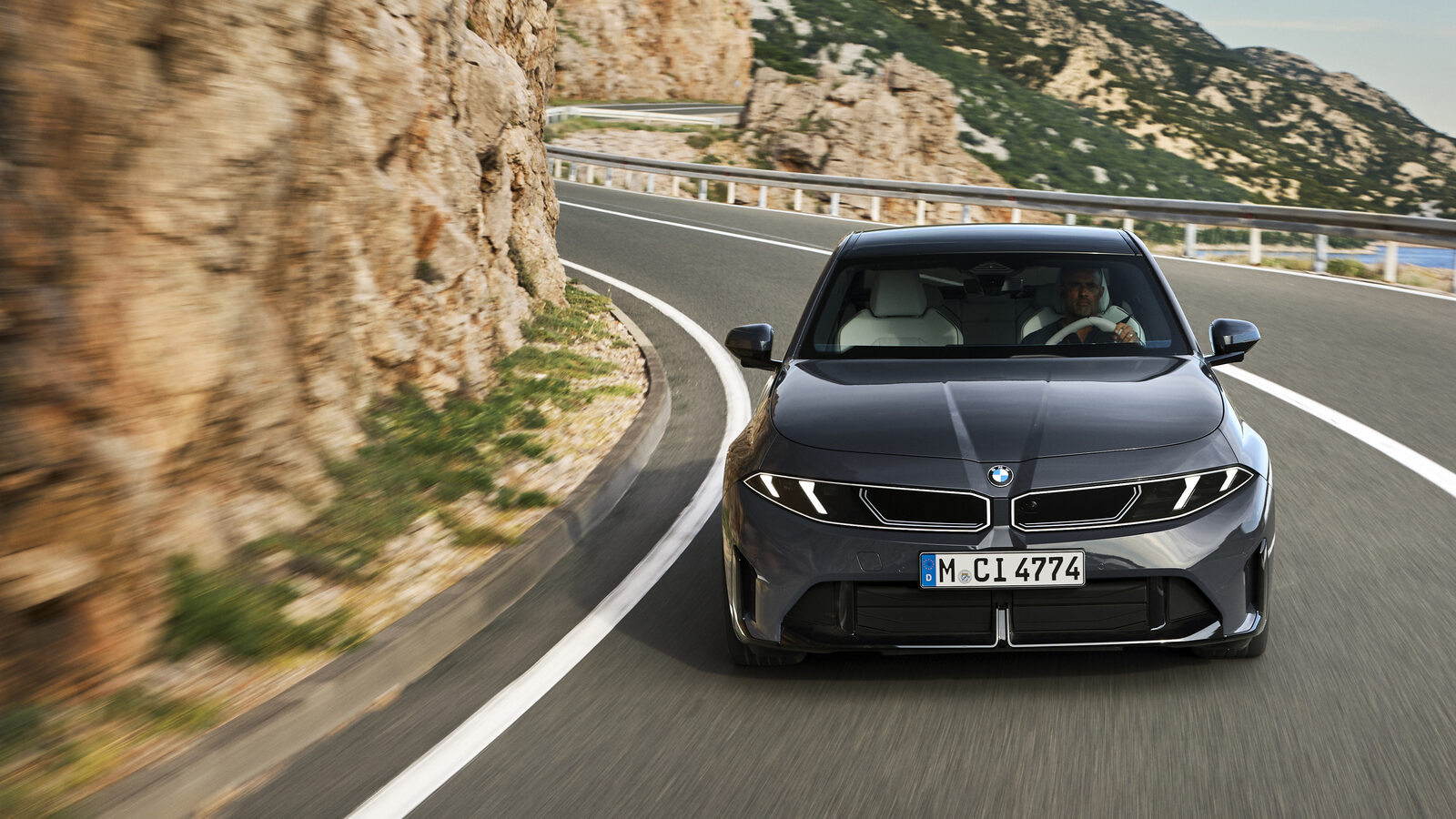 Nouvelle BMW Série 3 : Le grand écart entre le 800 volts et le six-en-ligne