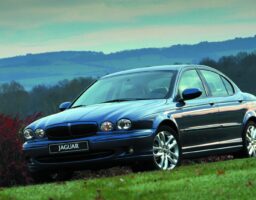 Jaguar X-Type : L&rsquo;illusion d&rsquo;une berline de prestige sur châssis de Ford Mondeo
