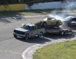 Drive-On Trailer Race : La cascade du samedi soir qui humilie Hollywood