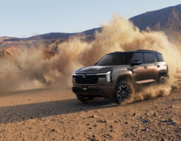 Comment Mitsubishi réinvente le Pajero entre masque de Kendo et sièges de première classe