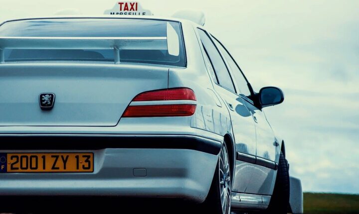 Peugeot 406 : Le taxi marseillais survitaminé de Luc Besson