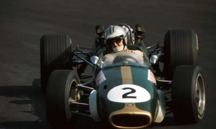 22 octobre 1967 : Le jour où Denny Hulme a été sacré champion de F1 avec un bloc de berline Buick