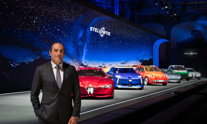 Stellantis : Quand Antonio Filosa prépare ses chaînes à fabriquer des voitures chinoises