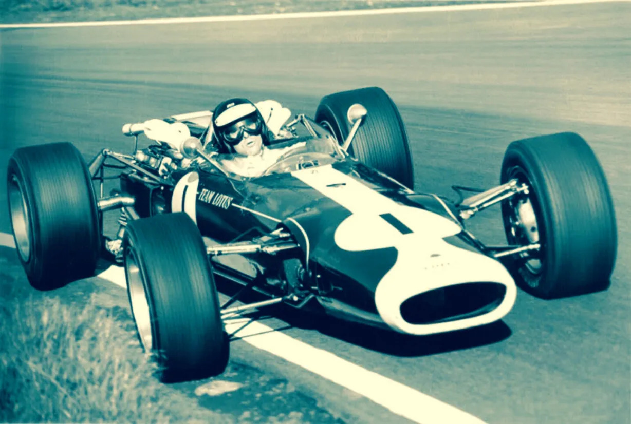 2 octobre 1966 : Huit arbres à cames, deux vilebrequins et le hold-up de Jim Clark avec le H16 BRM